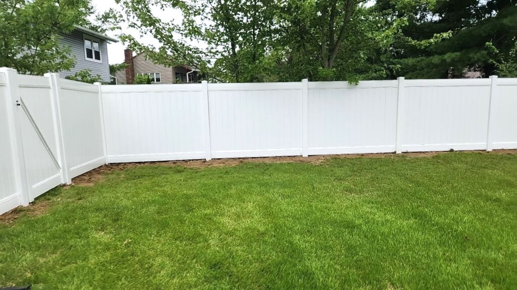 Vinyl Fence Installation Service